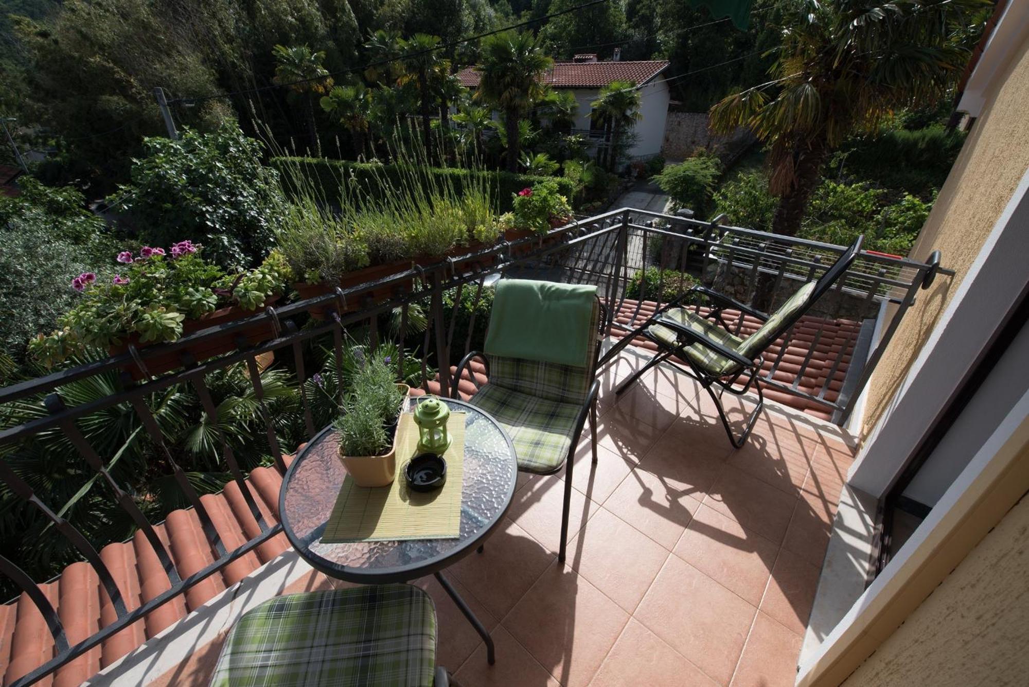 Apartments Villa Zara Lovran Ruang foto