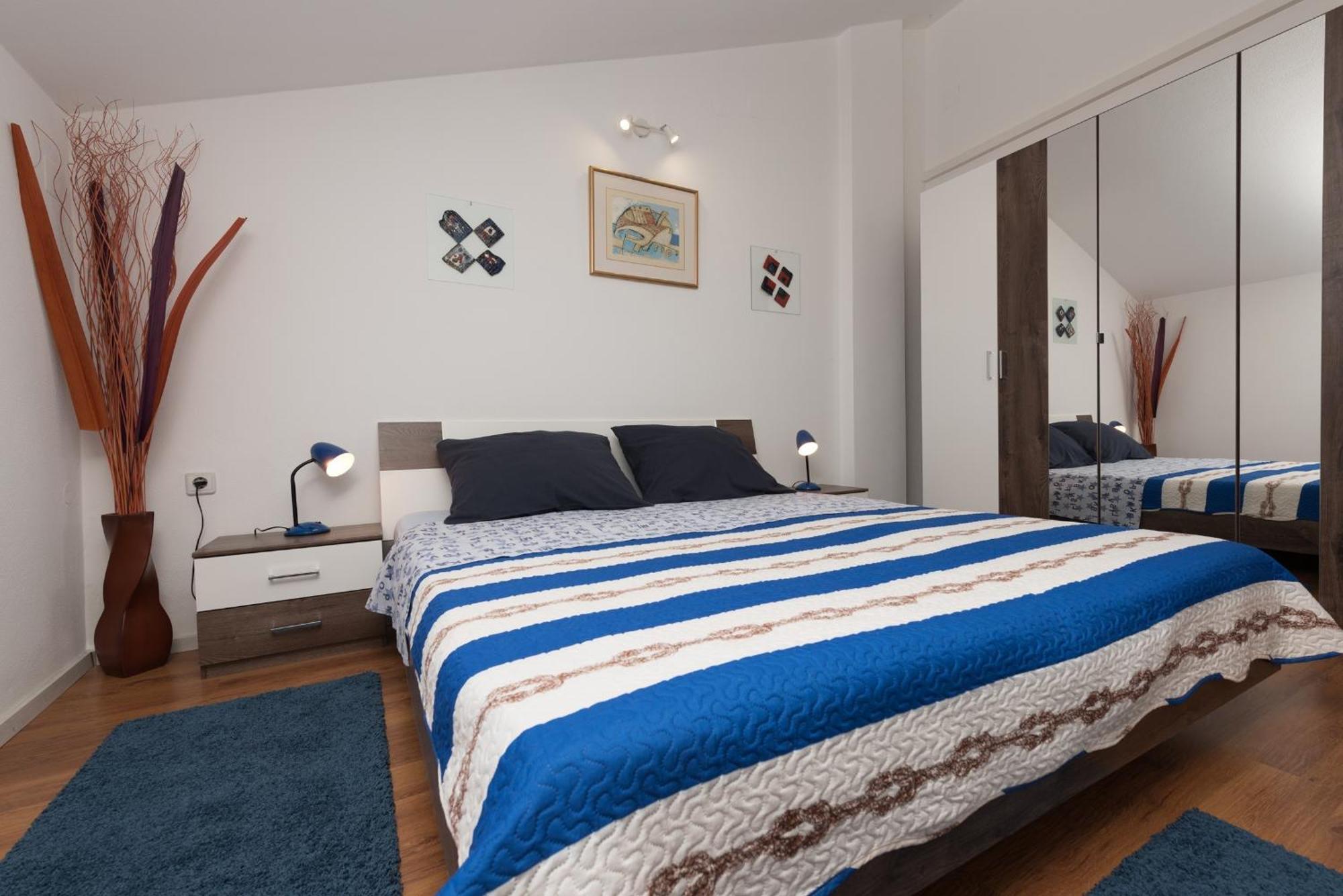 Apartments Villa Zara Lovran Ruang foto
