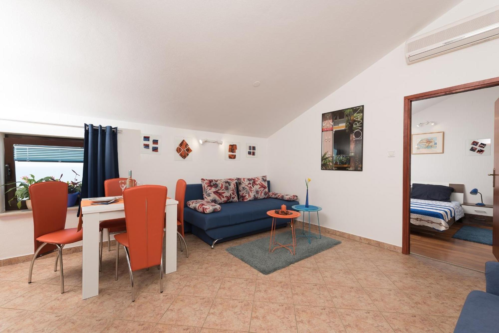 Apartments Villa Zara Lovran Bagian luar foto