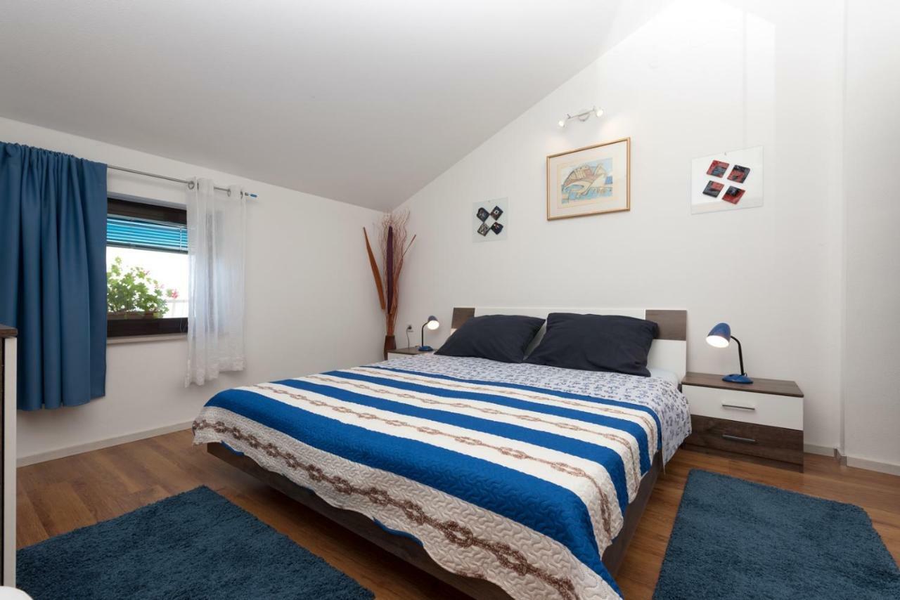 Apartments Villa Zara Lovran Bagian luar foto